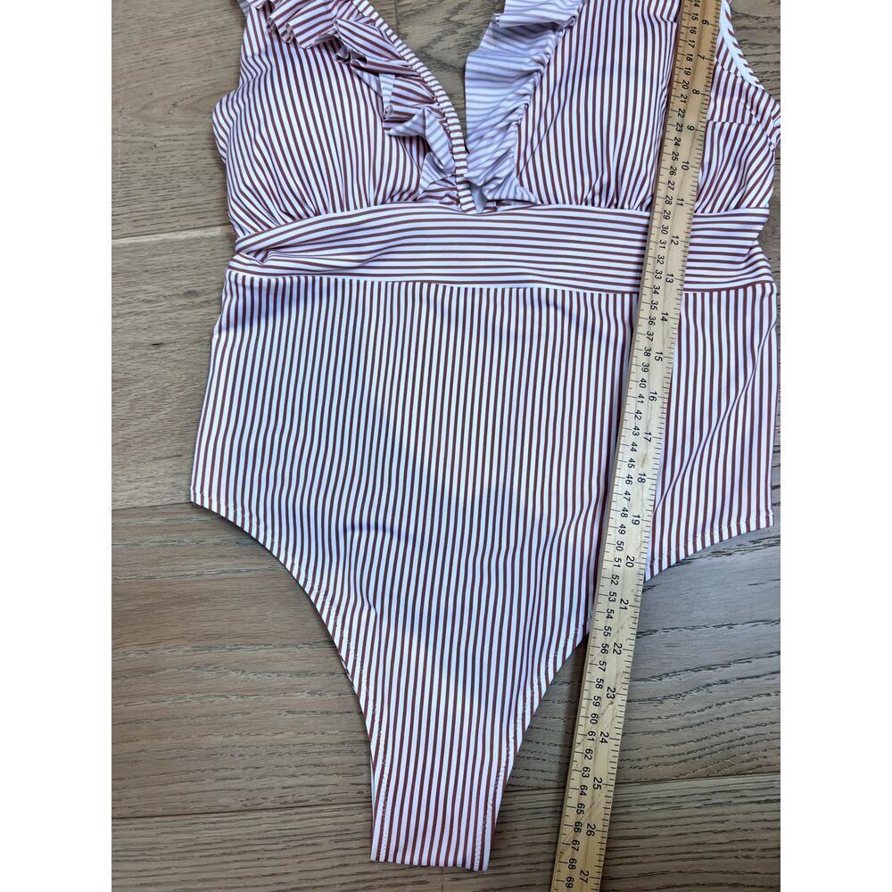 NWT: H&M One Pice Swimsuit Striped Size Large - Picture 11 of 11